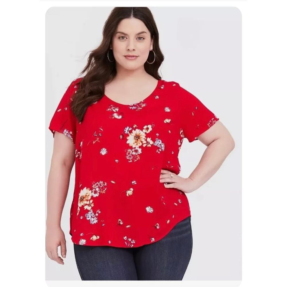 Torrid Red Floral Crew Neck Button Back Short Sleeve Blouse Women’s Shirt 4